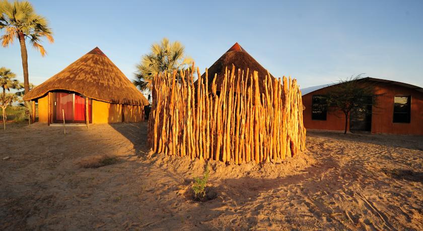 Ongula Village Homestead Lodge Ondangwa Exterior photo