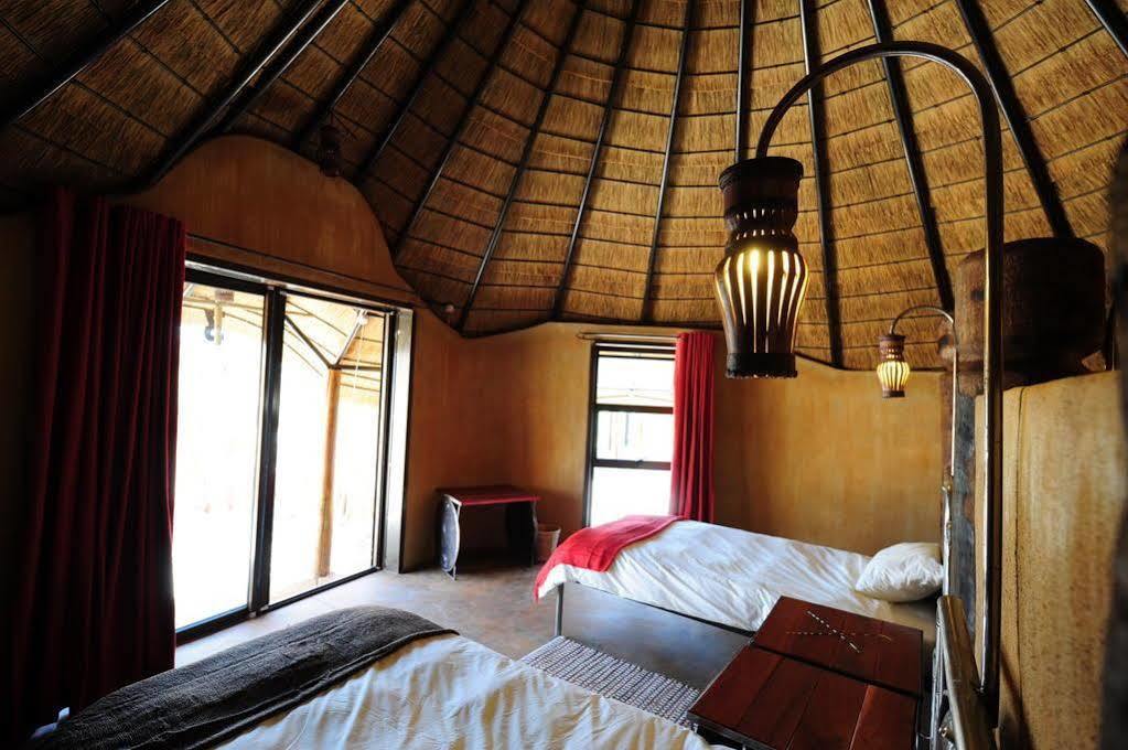 Ongula Village Homestead Lodge Ondangwa Exterior photo
