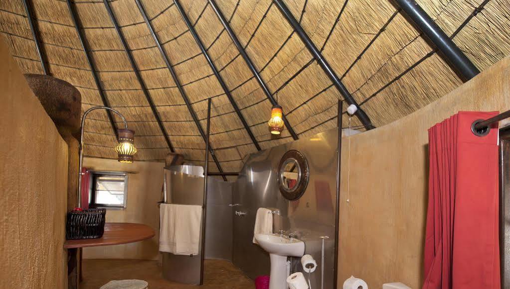 Ongula Village Homestead Lodge Ondangwa Exterior photo